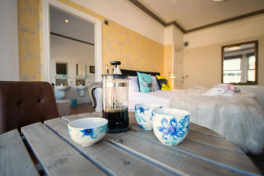 Harrogate Central Suites 0*,
